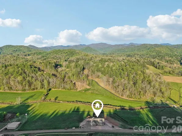 1060 California Creek Rd, Mars Hill, NC 28754