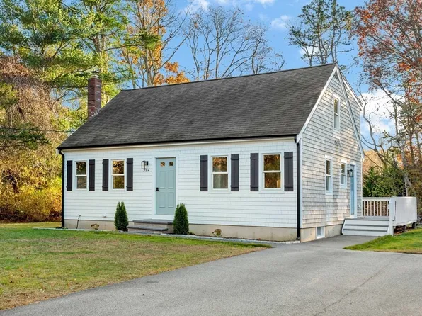 294 Willimantic Dr, Barnstable, MA 02630