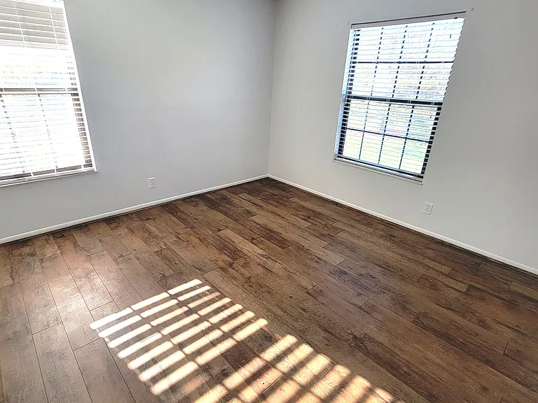 1608 Shady Cove Ln — Photo 27