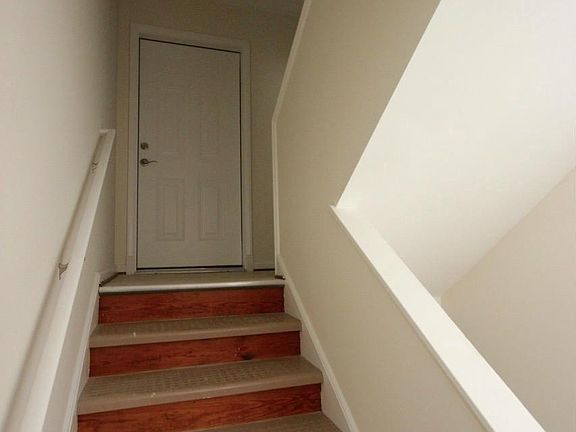 2nd image of 1901 N Quebec St