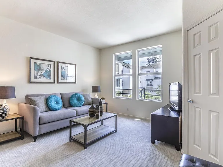 440 Navaro Pl #116 — Photo 36