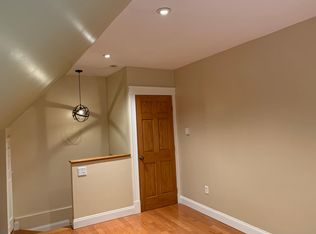 12 Dunstan St, Newton, MA 02465