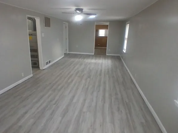 2202 S Penn St, Muncie, IN 47302