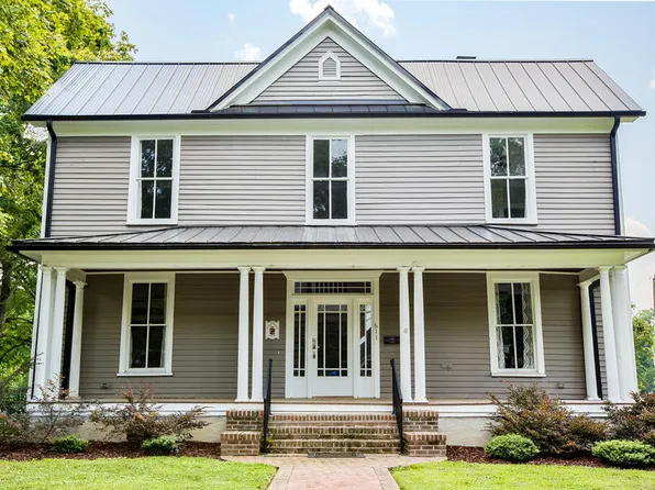 611 College St, Oxford, NC 27565