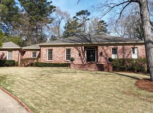 3352 Brookwood Rd, Mountain Brook, AL 35223