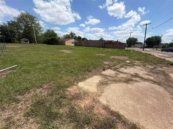 2701 Lee St, Alexandria, LA 71301