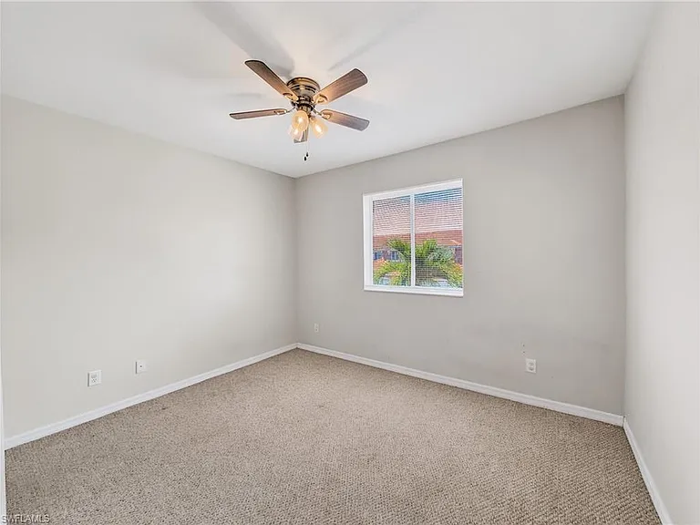9706 Roundstone Cir — Photo 4