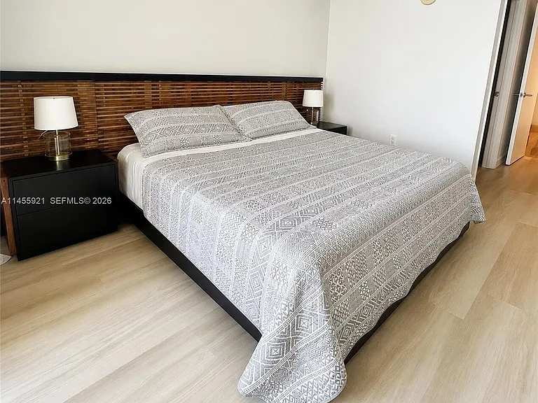 16699 Collins Ave #2501 — Photo 15