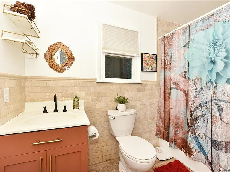 109 Charles St — Photo 14