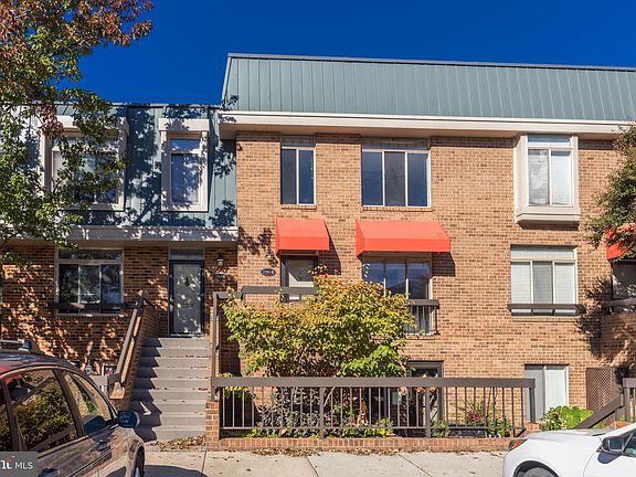 2nd image of 1731 S Hayes St #2