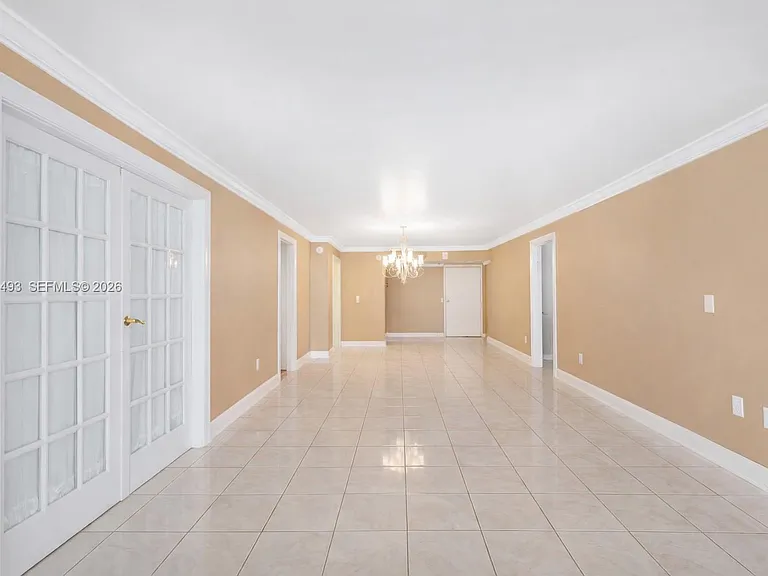 6039 Collins Ave #1206 — Photo 8