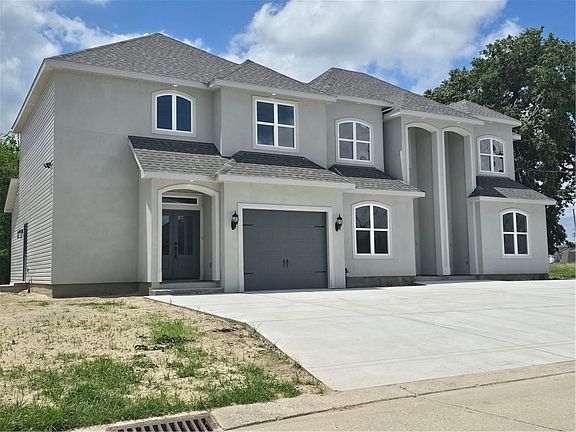 3rd image of 81 Dunleith Ct