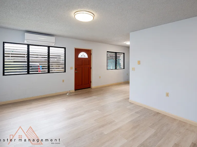 215 Azores St #D — Photo 7