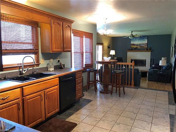 4th image of 503 Bayberry Dr