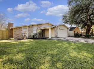 15403 Sierra Valle Dr, Houston, TX 77083