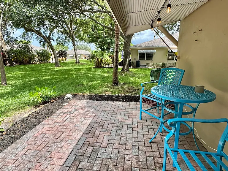 1342 High Point Way #D — Photo 25
