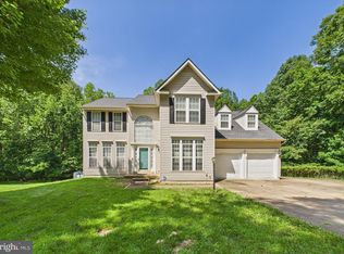 4690 Pearson Dr, Woodbridge, VA 22193