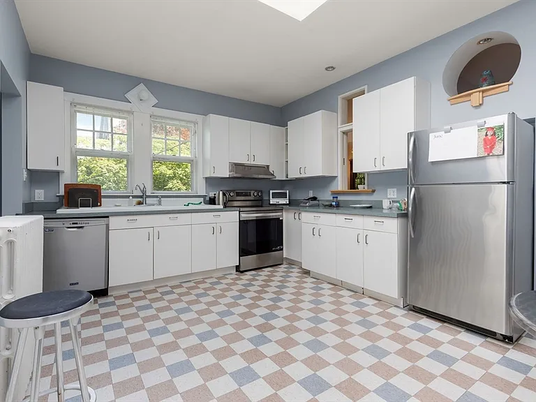 15 Myrtle St #2 — Photo 7