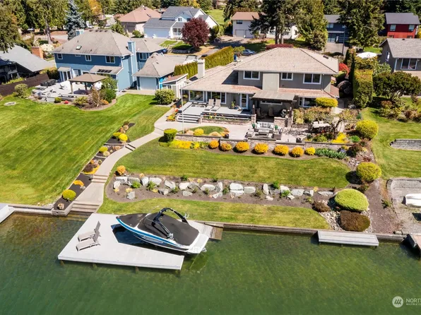 2810 206th Avenue Ct East, Lake Tapps, WA 98391