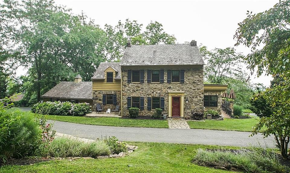 1233 Seidersville Rd, Bethlehem, PA 18015 Zillow