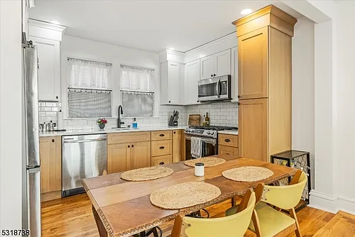 46 James St #1 Photo 1