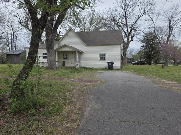 221 S 14th St, Collinsville, OK 74021