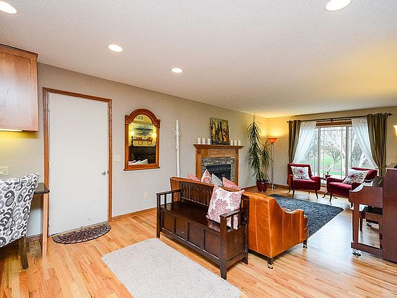 2nd image of 4615 Lanewood Ln N