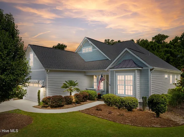 2398 St James Drive SE, Southport, NC 28461