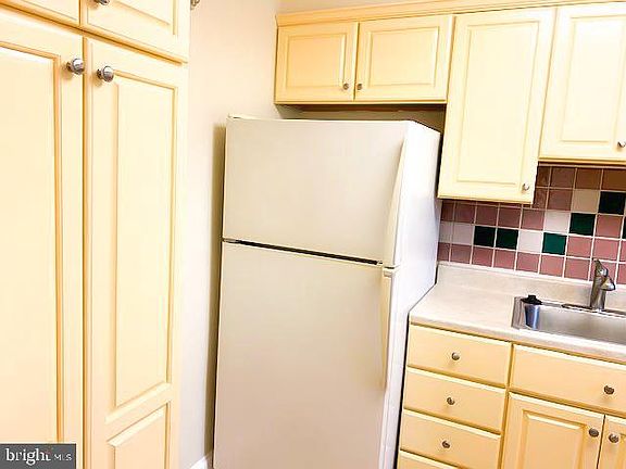 4th image of 6621 10th St Suite B2