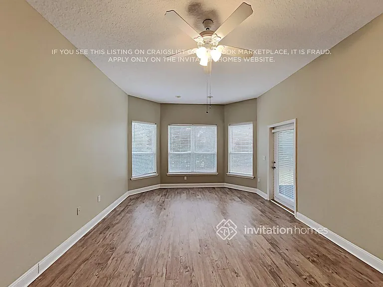 2929 Oakgrove Ave — Photo 10