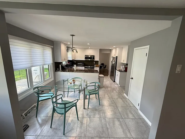 1613 Mayflower Ln — Photo 35