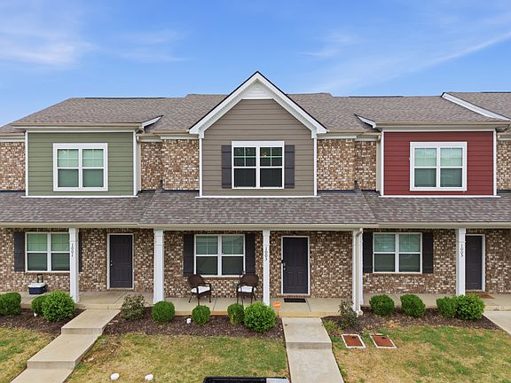 3rd image of 1003 Bradburn Village Dr
