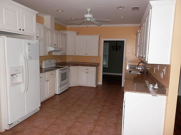 Plenty of Storage in Kitchen