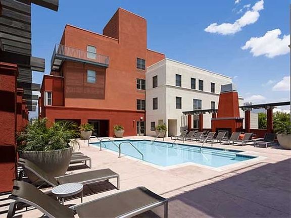 5th image of 115 E Del Mar Blvd Unit 201