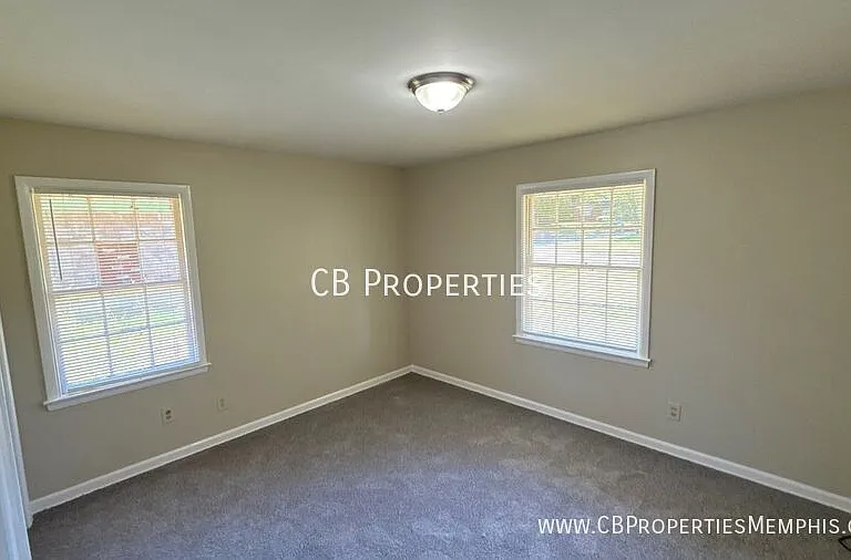 4027 Faronia Dr — Photo 4