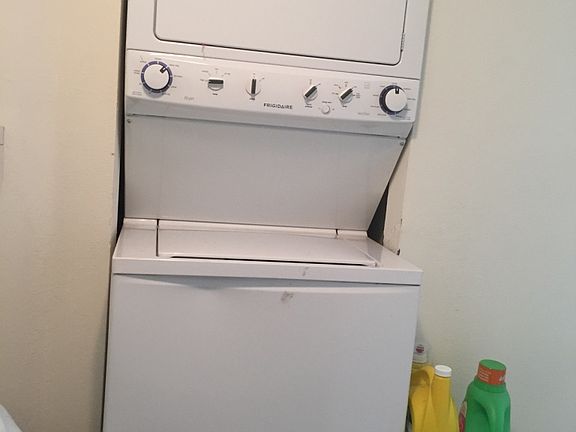 4th image of 7035 Woodley Ave Unit 124
