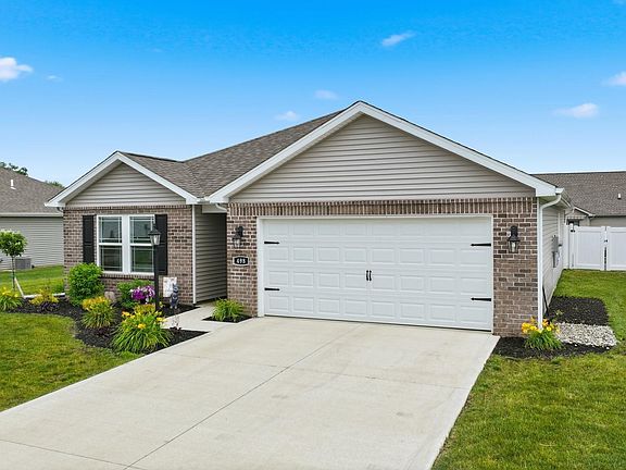 5th image of 498 Brittania Dr