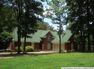 1565 Tecumseh Blf, Hernando, MS 38632