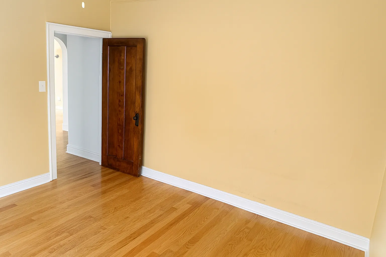 7041 S Constance Ave — Photo 4