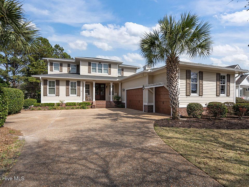 1st image of 813 Fox Ridge Lane