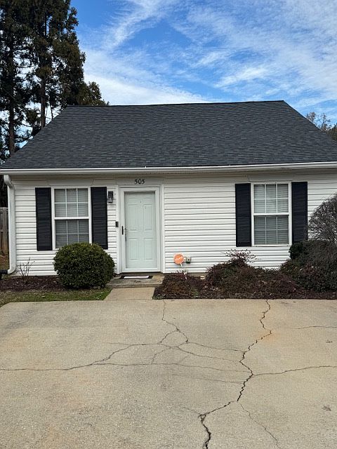 1st image of 505 Campsen Villa Ct