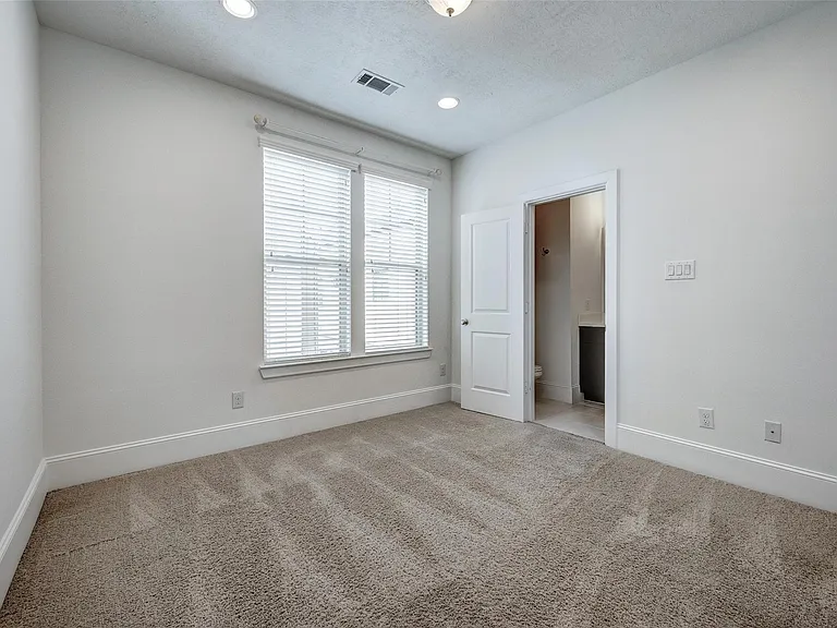 1413 Patterson St — Photo 29