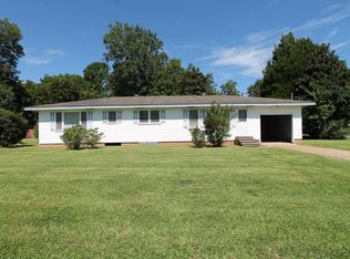 720 N John M Hardy Dr, Abbeville, LA 70510
