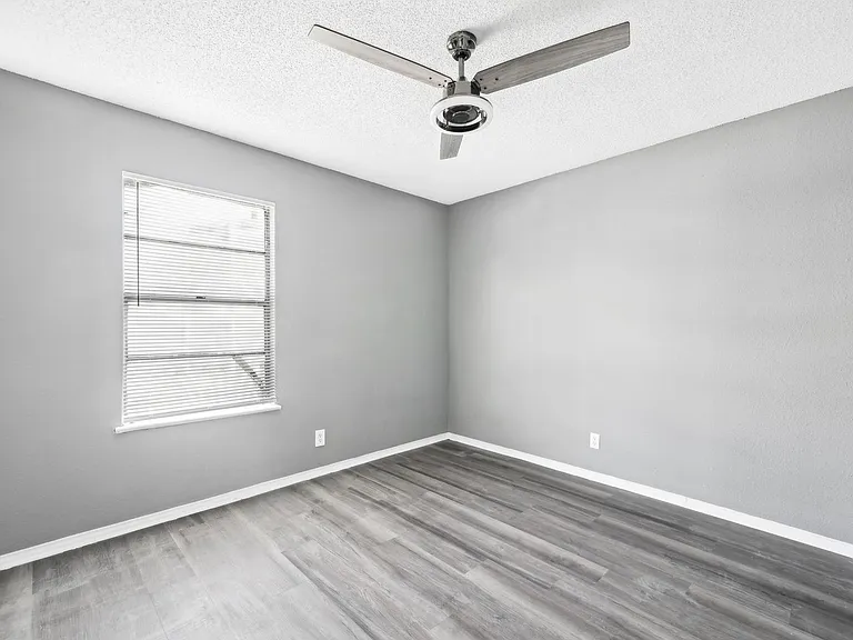 4438 N Hein Rd — Photo 26