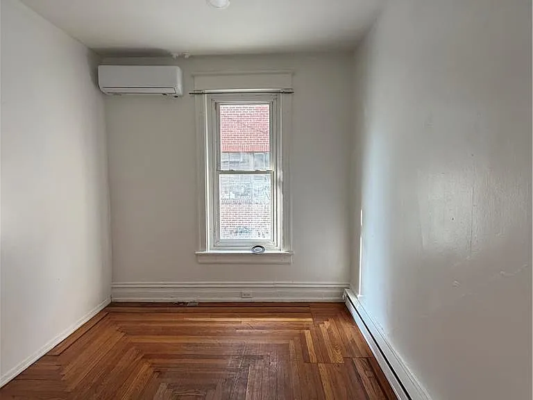 223 N 10th St #1 — Photo 6