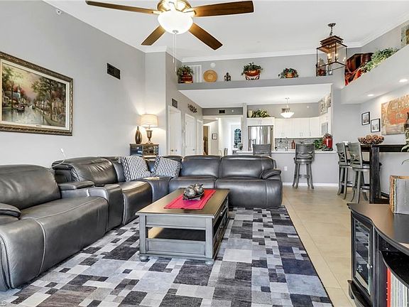 4th image of 20320 Estero Gardens CIR #202