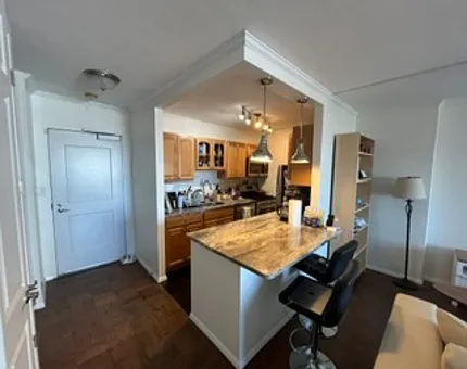 8 Whittier Pl #17D — Photo 4