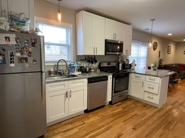 2455 N Austin Ave #2, Chicago, IL 60639