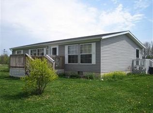 1841 E Hastings Lake Rd, Jonesville, MI 49250