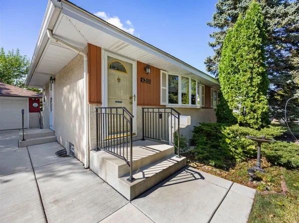 6310 Jackson St NE, Fridley, MN 55432